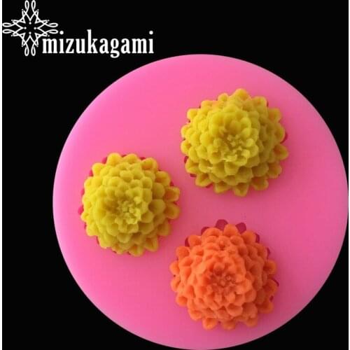 1pcs UV Resin Jewelry Liquid Silicone Mold 3D Chrysanthemum Flowers For DIY Intersperse Decorate Making Jewelry
