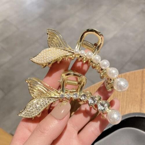 Women Fish Tail Pearl Hair Claws Hairpins Novely Design High-end Alloy Fish Shape Hair Claws Barrettes Ponytail Clip Wholesale