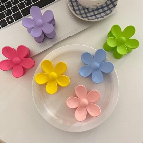 New Cute Candy Colors Big Flower Plastic Hair Claws Sweet Hair Holder Clip Hairpin Headband Women Girls Fashion Hair Accessories