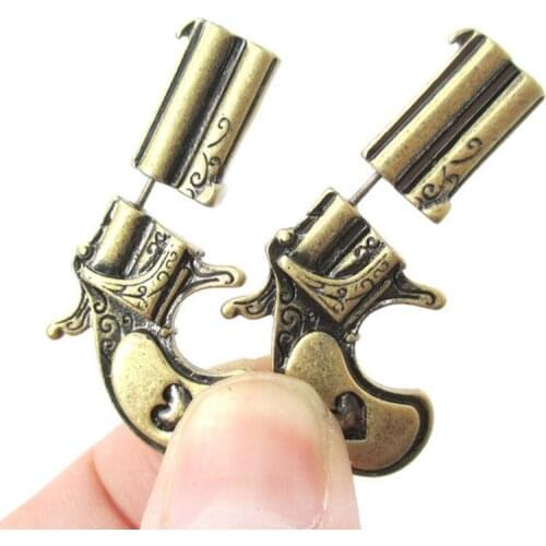 Retro Pattern Love Pistol Earrings Three-dimensional Bronze Ear Clips for Men and Women