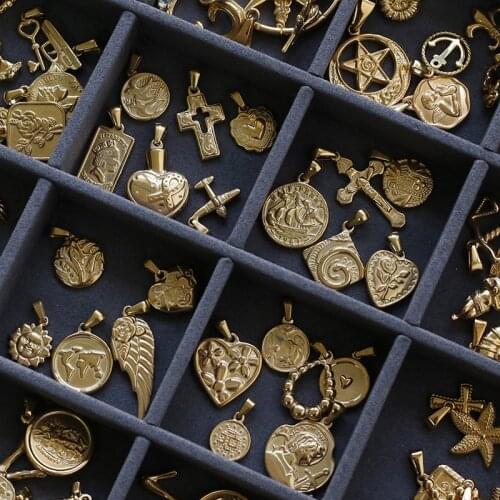 Vintage Rose Square Heart Stainless Steel Neck Pendants Gold Matching Natural Pearls Chain Necklaces Women Men Jewelry Custom