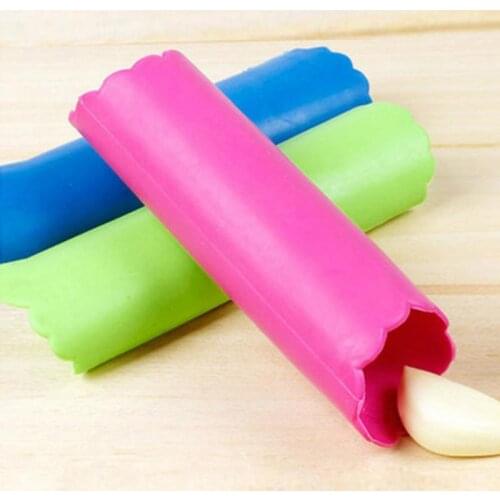 Magic Silicone Garlic Peeler Useful Kitchen Dining Tool Gadget Color Random