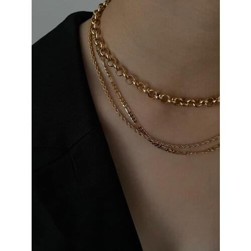 Fashionable ot buckle chain necklace female spring and summer light luxury niche design short titanium steel clavicle chain