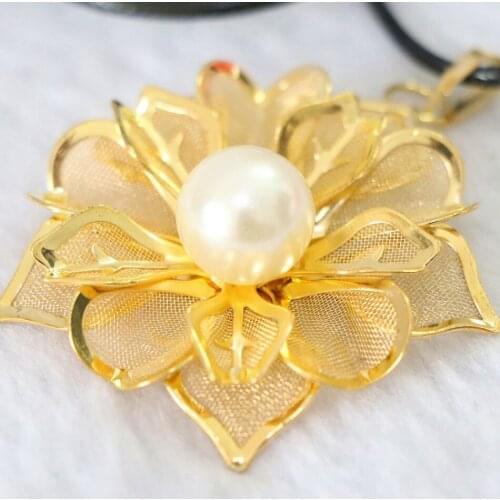 Newly flower pendant 40mm gold-color round shell beads chain nacklace fashion jewelry B1074