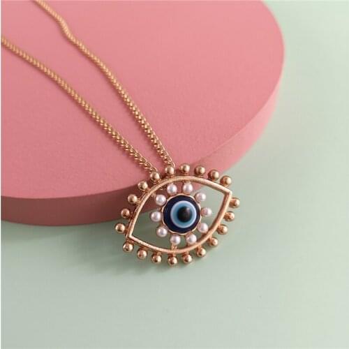 Wholesale JUJIA New Fashion Jewelry Ladies Chic Gold Chain Simulated Pearl Evil Eye Necklaces For Women Bohemian Gold Necklaces