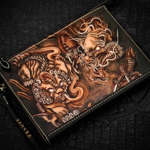 Handmade Men Vegetable Tanned Leather Carvings Loong Brave Troops Bag Money Holder Clutch Purse Cigarette Pocket Man Clutches