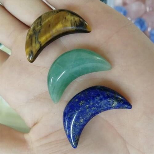 Hot wholesale price 1pc high quality natural crystal carving healing crystal moon for meditation as gift to child