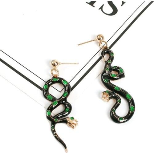 New 2021 Trendy Snake Shape Stud Earrings Asymmetrical Exaggerated Earrings for Women Fashion Gothic Jewelry Wholesale Bulk