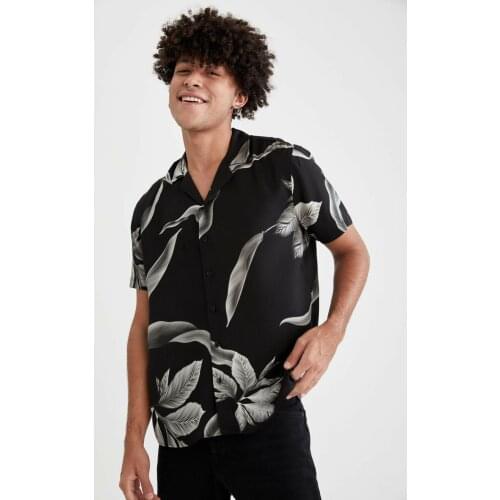 Defacto Erkek Beyaz Regular Fit Kısa Kollu Desenli Gömlek %100 Viskon Casual Bahar Yaz Trend Moda