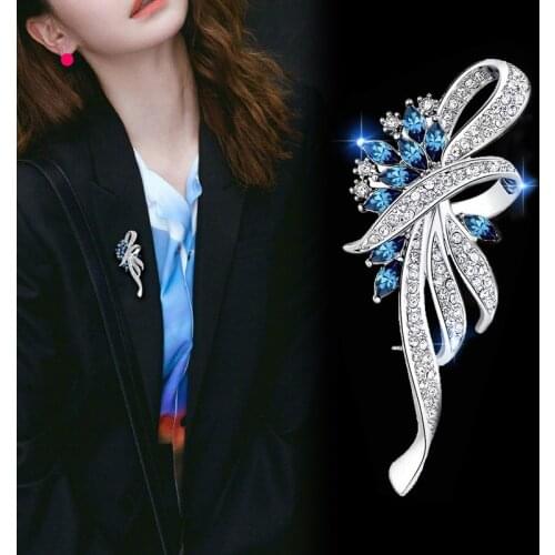 Fashionable Opal Stone Flower Brooch Pin Garment Accessories Birthday Gift brooches for women rhinestone brooch Pin