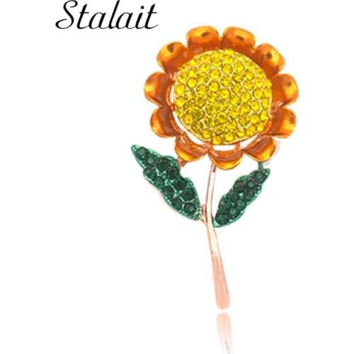 Crystal Sun Flower Brooches Clip Cute Drip Rhinstones Brooch Green Leaf Creative Badge Rhinestone Brooch Scarf Buckle Enamel Pin