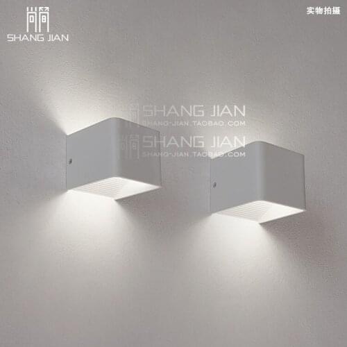 Simple modern bedroom bedside lamp restaurant entrance aisle wall LED aluminum bar personality