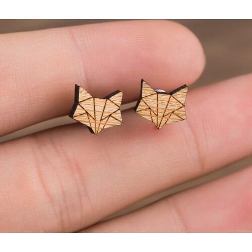 Cartoon Origami Little Fox Head Earrings for Women 2021 Retro Wooden Earings Fashion Jewelry Small Animal Studs aretes de mujer