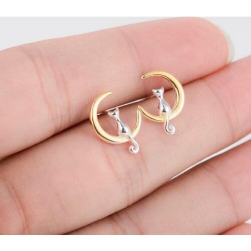 Shuangshuo New Vintage Cat Earrings Cat on A Moon Stud Earrings for Women Fashion Earrings Animal Earing Christmas Earrings S169