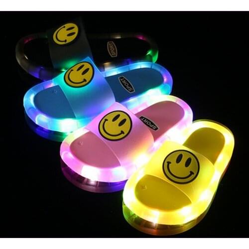 Kids LED Slipper Luminous Jelly Summer Girls Boy Slippers PVC Cartoon smile Beach Sandals Children Home Bathroom Footwear