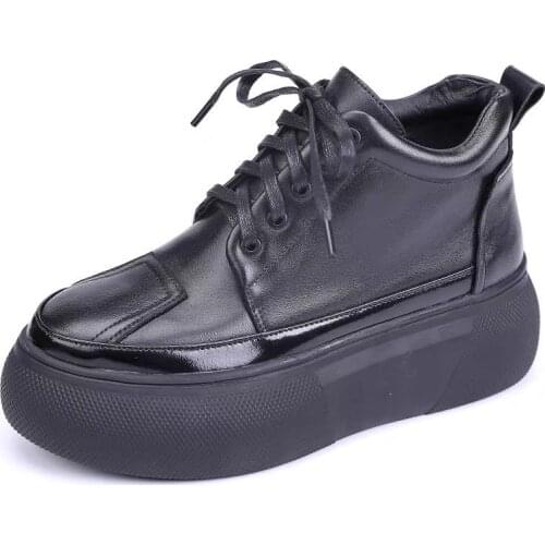 New Chelsea Boots Female Thick Bottom Leather Women Boots Round Toe Platform Martin Motorcycle Ankle Boots For Women