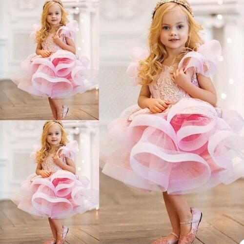 Lovely Tutu Flower Girls Dress Short Sleeve Lace Appliques Tiered Skirts Children Birthday Party Dresses Kids Wedding Prom
