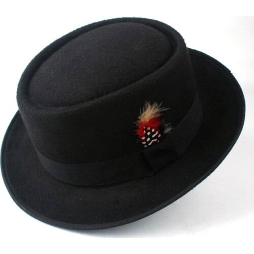 2019 New Men Women Pork Pie Hat With Feather Panama Jazz Hat Outdoor Church Casual Flat Fedora Jazz Hat Size 58CM