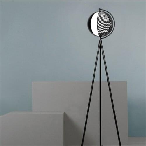 Modern Iron Tripod floor lamps for bedrooms Standard Lamp Living Room Sofa Floor Light Study Model Room Net Vertical LED Lamp