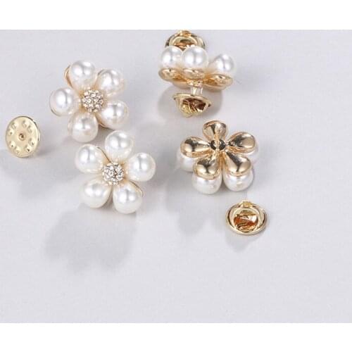 Cute Mini Ladies' Flower Collar Pin Pearl Brooches Alloy Small Fashion Corsage Coat Brooch Women Sweet Brooches Pins Accessories