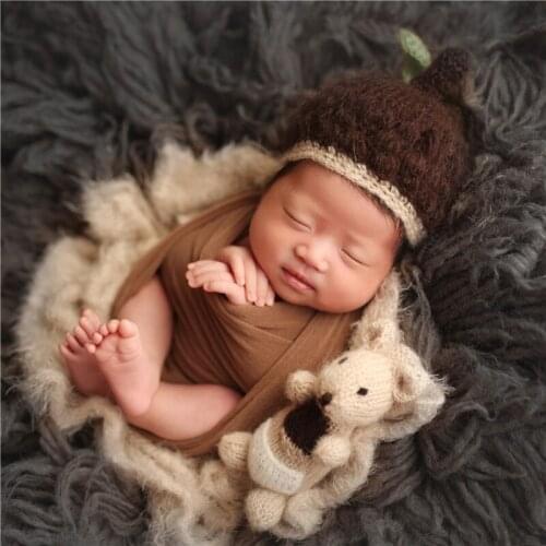 Newborn Photography Props Stuffed Squirrel Toy Plus Hat Handmade Brown Animal Bonnet Newborn Cap Crochet Tiny Toy Prop
