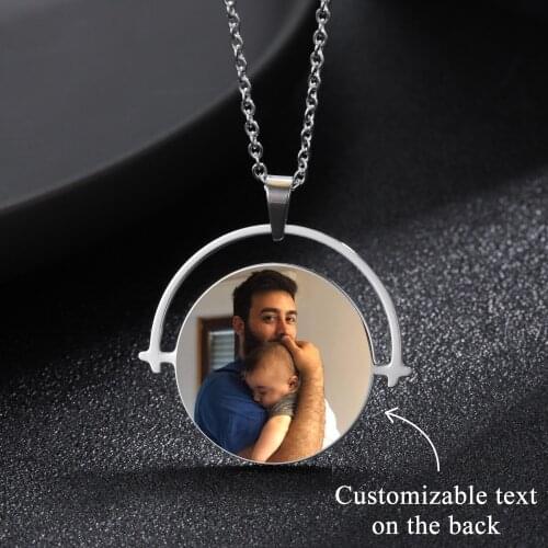Customized Photo Name Engraved Necklace for Women Especial Tag Personalized DIY Custom Letter Round Pendant Men Jewelry Gift