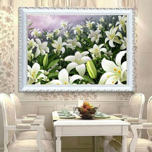 5D DIY Diamond Painting Cross Stitch Lily Flowers Diamond Embroidery Restaurant Adornment Crystal Round Diamond Mosaic Picture
