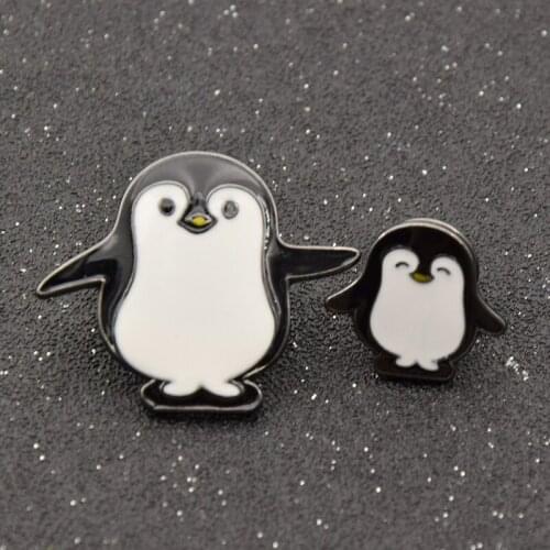 Fashion lychee 2pcs Cute Shirt Collar Pin Penguin Mom And Kid Set Cartoon Enamel Brooch Pin