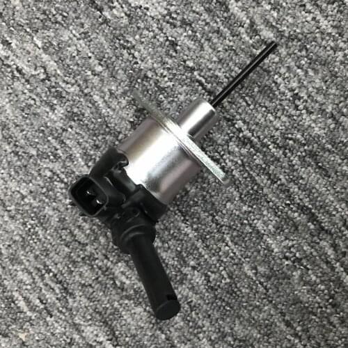 Suitable for Kubota V3800/engine excavator Flameout switch Kubota flameout solenoid valve，The front needle length is 4.0CM