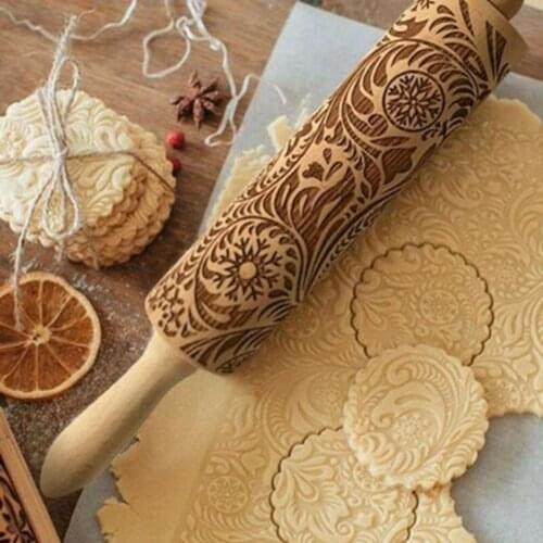 Christmas Embossing Rolling Pin Baking Cookies Noodle Biscuit Fondant Cake Dough Engraved Roller Reindeer Snowflake