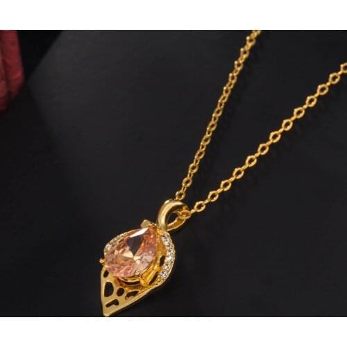 Charming Red Zircon Drop Shape Women Pendant Necklace Gold Metal Geometric Pendants Simple Fashion Boho Necklace Fine Jewelry