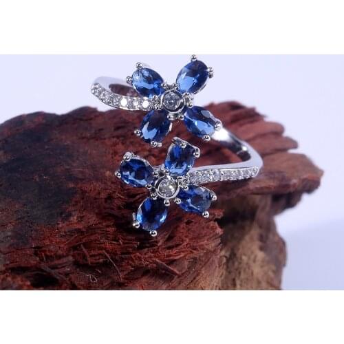 Lucky Four Flack Blossom Double Flower With Blue Zircon Proposal Engagement Open Ring For Women Fashion Party Jewelry Best Gifts