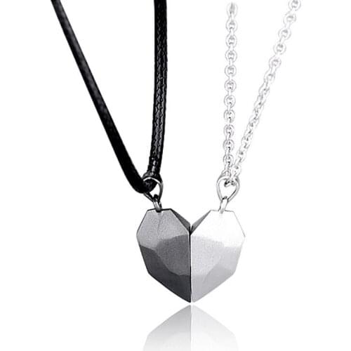 2Pcs Lovers Heart Pendant Couple Magnetic Multi-Faced Heart Pendant Necklace Jewelry
