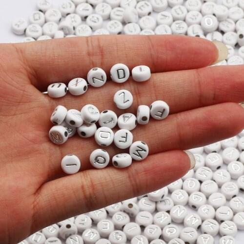 White and Silvered Mixed Letter Acrylic Beads Round Flat Spacer Alphabet Beads For Jewelry Making Diy Bracelet Necklace 4*7mm