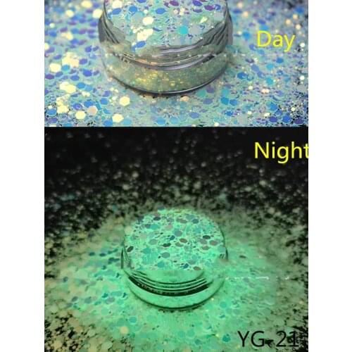 10G/ Bag Luminous Nail Art Glitter Glow in the Dark, 3D Holographic Sparky Nail Sequin Glitter Stickers for Resin DIY Making