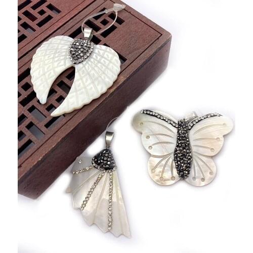 Freshwater Shell Pendant White Wing Butterfly Shape Suitable for Fashion Jewelry Making Necklace Accessories DIY Decoration