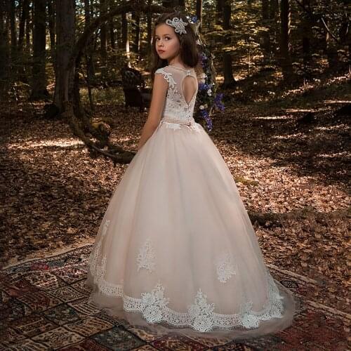 Vintage Glitter Puffy Lace Girl Princess Dresses Kids Crystal Scoop Evening Prom Dress Nude Ruffles Sleeves Flower Gril Dresses