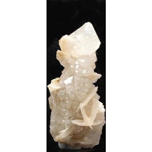 Inner Mongolia, the backbone of the new 7% calcite crystal manganese ore fine ore original stone marked mineral crystals