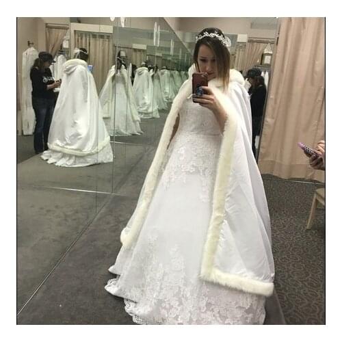 White lvory red black Bridal Winter Wedding Dress Hooded Cloak Cape Faux Fur Bridal Mantles Wraps Christmas costume