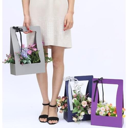 Hand - flower baskets flowers packaging gift boxes floral arrangements flowers gift bag supplies flower shop dedicated