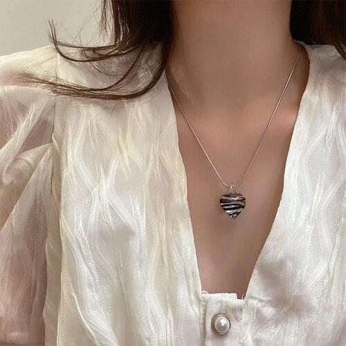 ALLNEWME Korean Transparent Arcylic Black Stripe Print Love Heart Pendant Necklace for Women Metal Thin Chain Necklace Jewelry