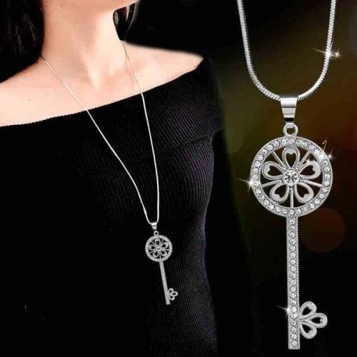 Rhinestone Key Necklaces Pendants For Women Fashion Jewelry Flower Hollow Long Chain Necklace Sweater Accessories Collier Femme