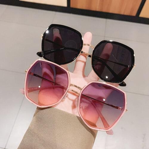 2021 New Vintage Fashion Polygon Gradient Women Sunglasses Irregular Big Frame Eyewear Trending Ladies Shades Sun Glasses