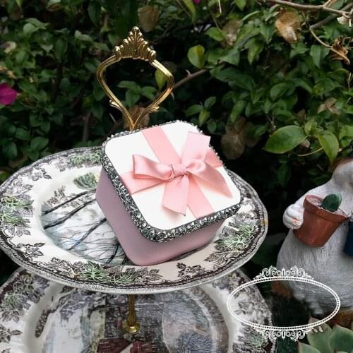 Wholesale 50pcs lot Custom color Elegant Anniversary Engagement favors boxes Baby shower Bridesmaid gift wedding candy favor box