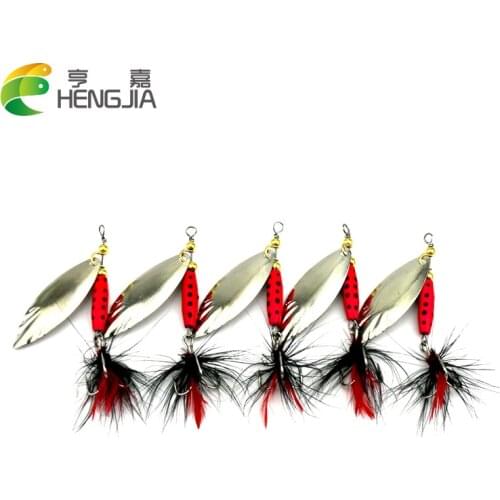 1 pcs Spinner Bait Fishing Lure Metal Spoon 8.4g Rocking Sequined Spoon Lure Baits hard Spinner SP055
