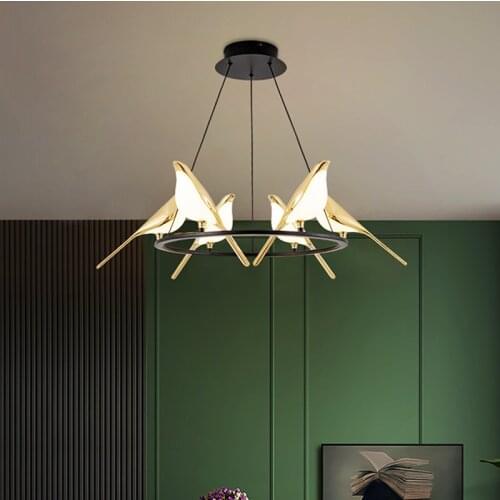 Nordic Light Luxury Golden Table Lamp Creative Alloy Acrylic Bird Shaped Bedroom Room Living Room Decorative Light Fixtures