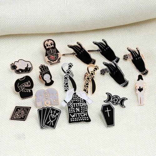 Metal Enamel Hijab Pin Cartoon Black Witchcraft Brooches Hands Coffin Poker Necktie Jeans Lapel Pins Bag Icon Badges Friend Gift