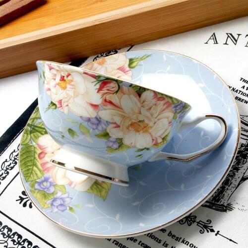 Top Grade Bone China Coffee Cup Creative European Tea Cup Set And Saucer Home Party Afternoon Tea Teacup Porcelain