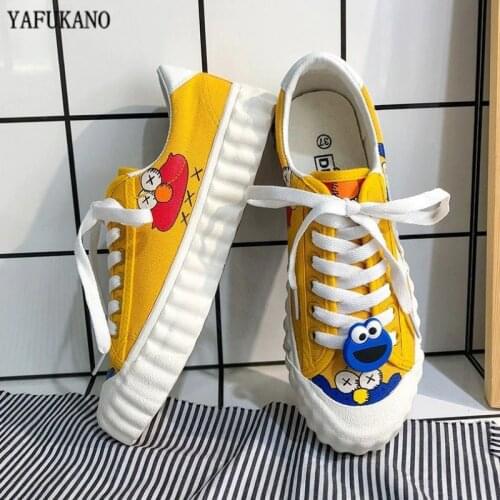 2020 New Women Casual Shoes INS Fashion New Female Yellow Cartoon Animation Vulcanized Sneakers Lace Up Canvas Shoes Woman