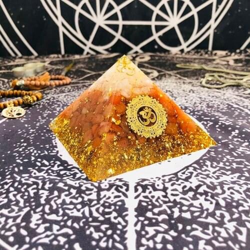 Orgonite Pyramid Raziel Svadisthara Chakra Natural White Crystal Aventurine Increase Courage Resin Crafts Ornaments